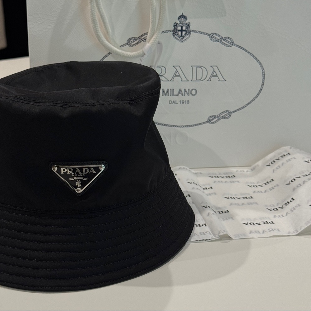 Prada Re-Nylon Black Logo Bucket Hat - Picture 6 of 9